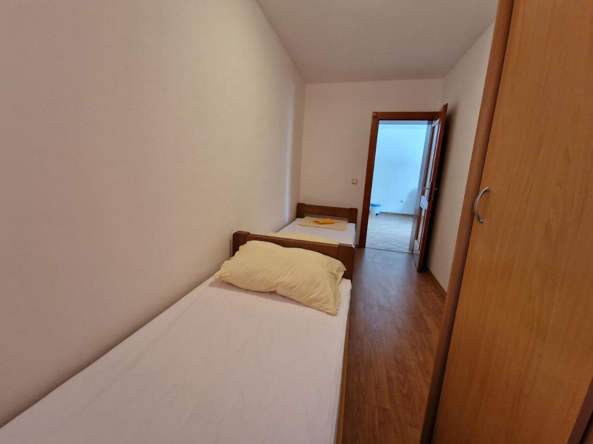 Apartments Lacic 3 Crikvenica Esterno foto