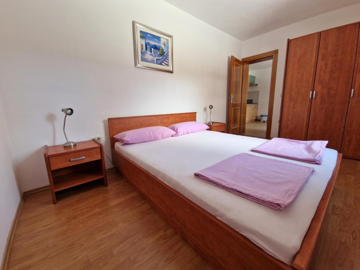 Apartments Lacic 3 Crikvenica Esterno foto